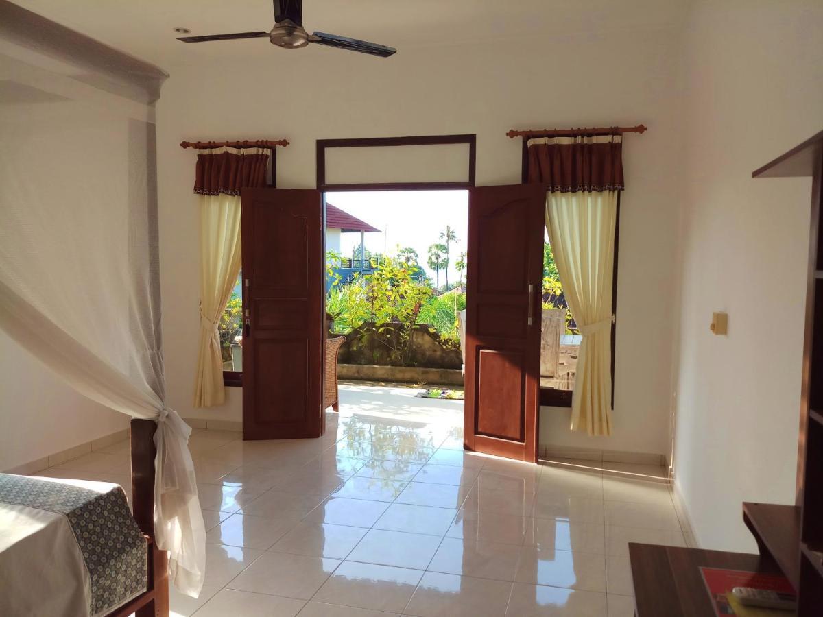 Rumah Wayans Lipah Amed Buitenkant foto