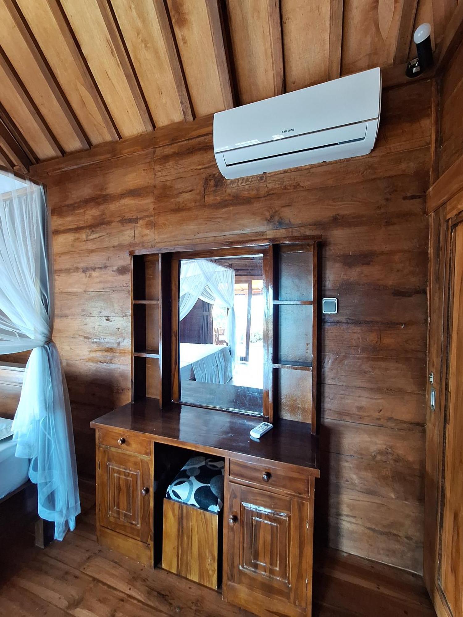 Rumah Wayans Lipah Amed Buitenkant foto
